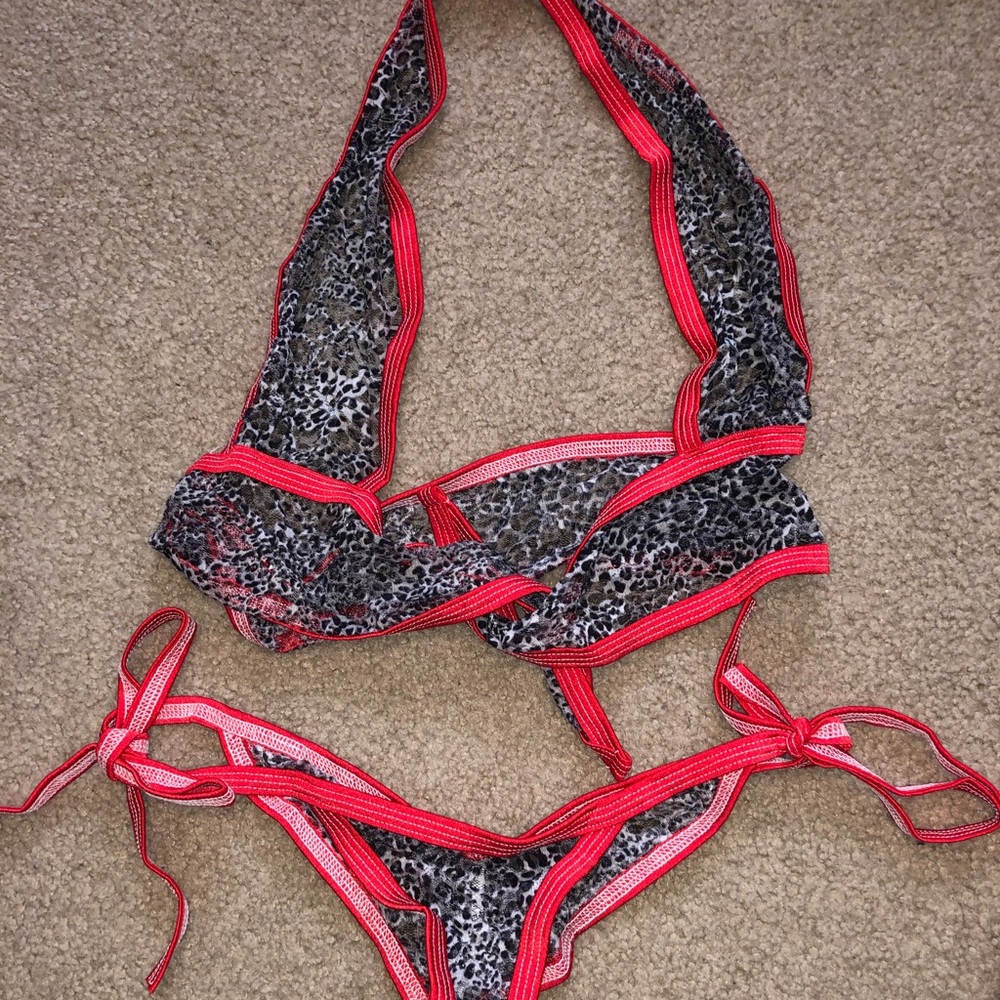 Lace halter scrunch butt leopard bikini set